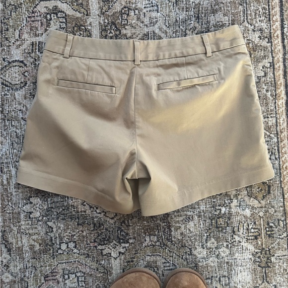 Banana Republic Women's Tan Shorts - Picture 2 of 5